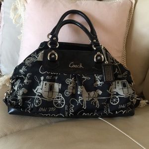 Coach Signature Horse &Carriage Print Purse